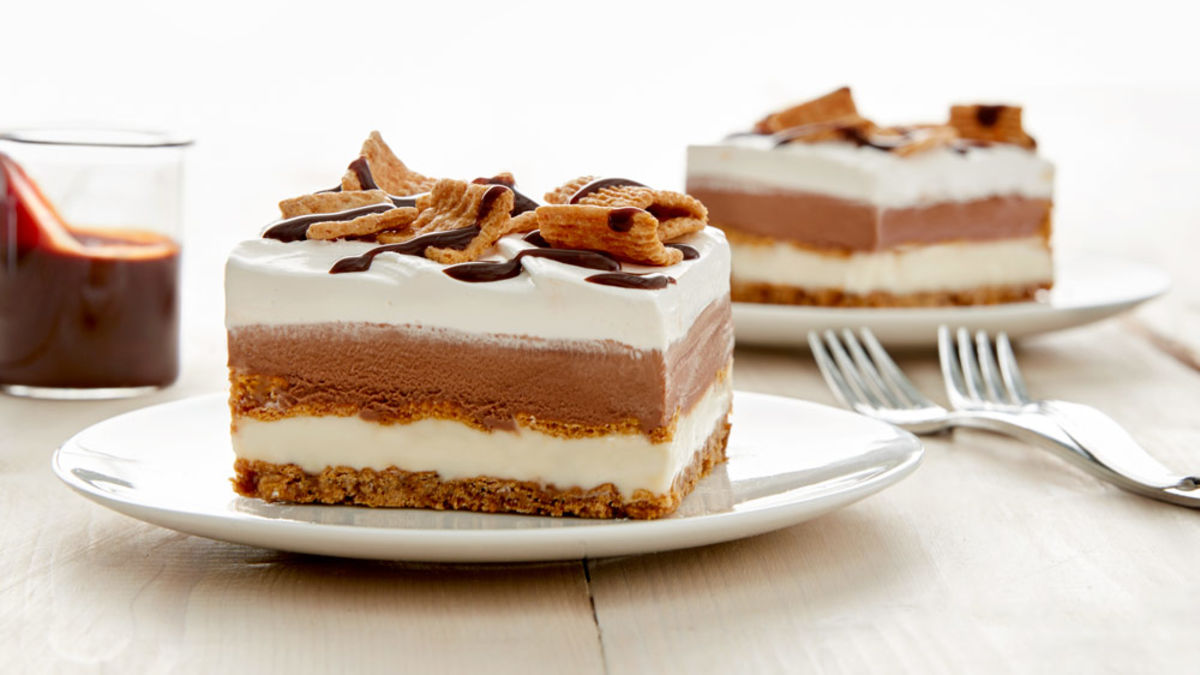 Golden Grahams™ S’mores Ice Cream Bars
