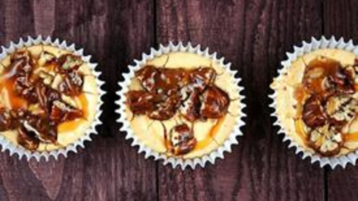 Pumpkin Turtle Cheesecake Cups