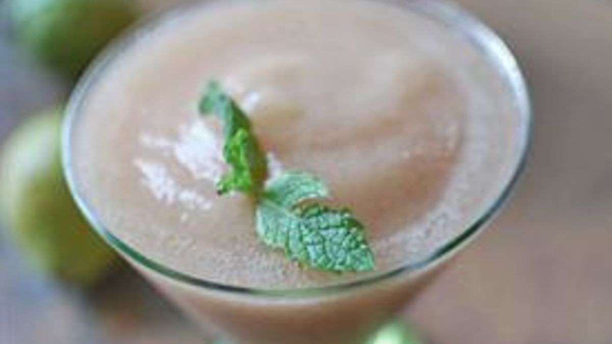 Frozen Guava Mint Daiquiri