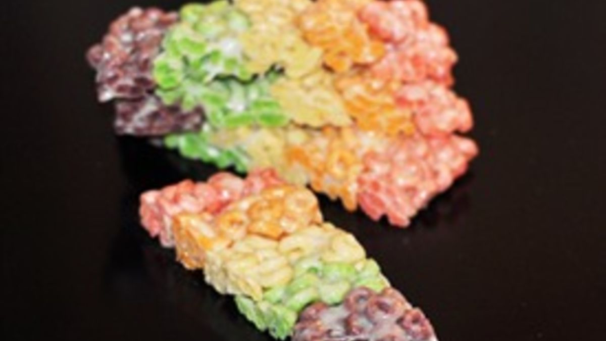 Rainbow Fruity Cheerios™ Bars