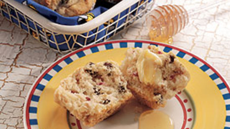 Granola Muffins Recipe - BettyCrocker.com