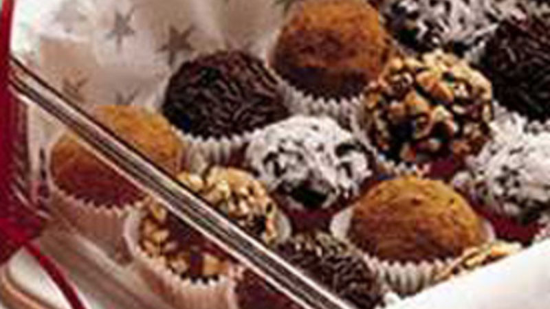 Holiday Truffles Recipe - Pillsbury.com