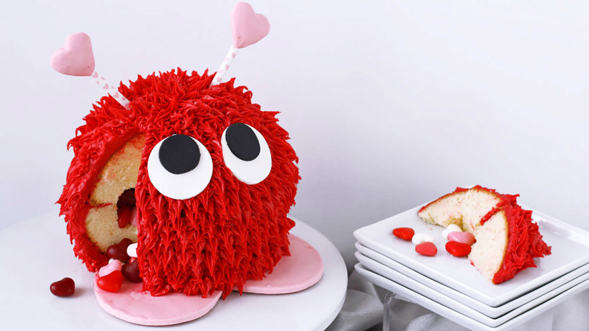 Warm Fuzzy Piñata Cake