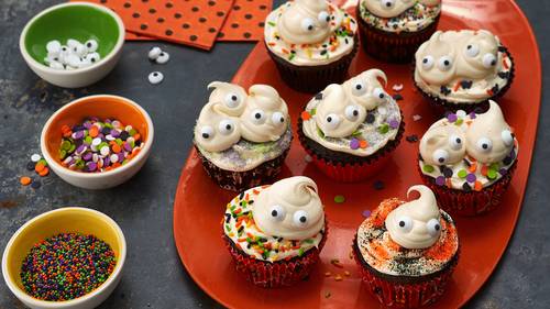 How to Make Spooky Ghost Cupcakes Video