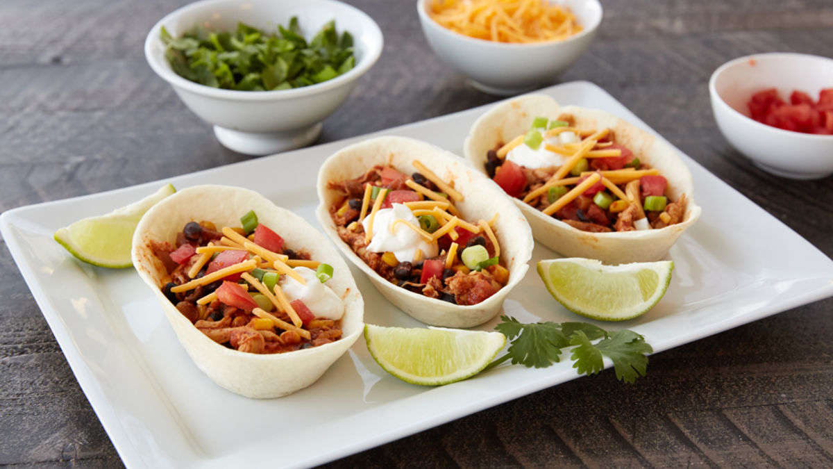 Easy Slow-Cooker Salsa Chicken