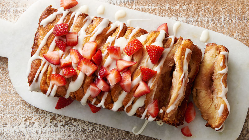 Strawberries and Cream Pull-Apart Bread