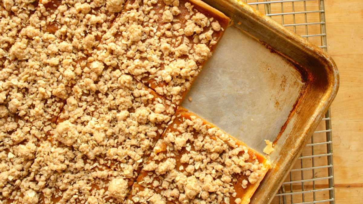 Pumpkin-Streusel Slab Pie