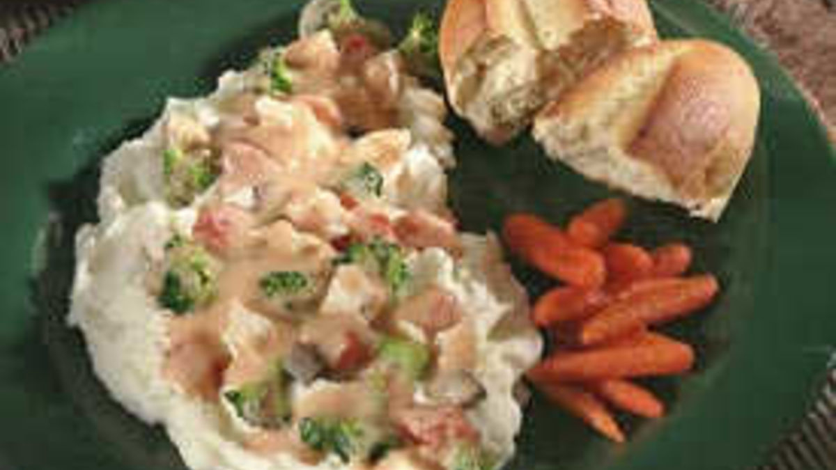 Potatoes Under Creamy Chicken