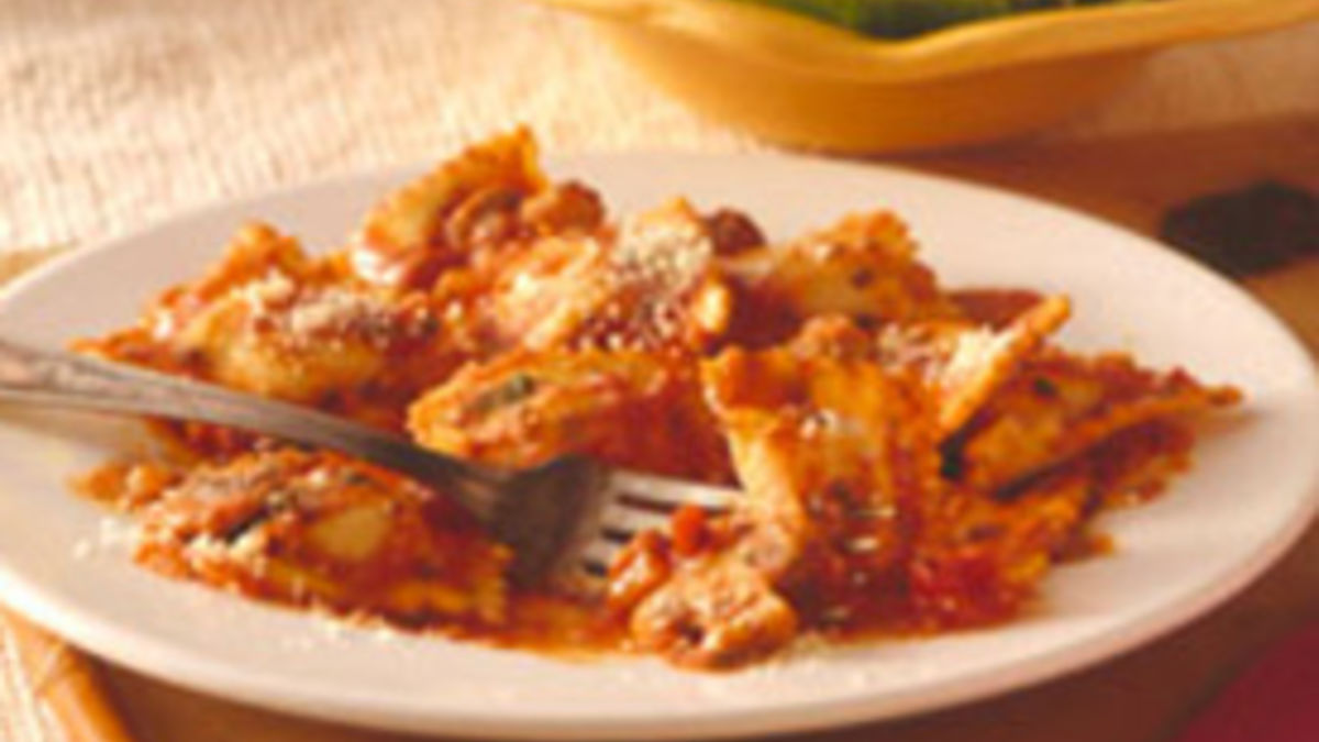 Ravioli with Tomato-Alfredo Sauce