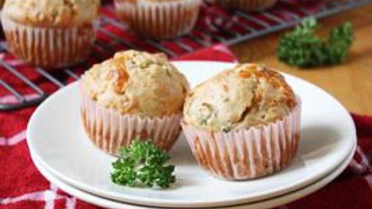 Smoked Gouda, Sun-Dried Tomato and Parsley Muffins