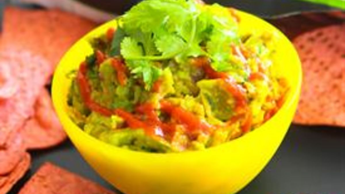 Sriracha Guacamole