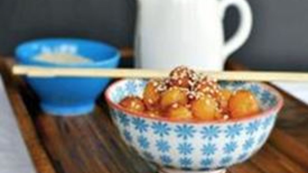 Mini Cantaloupe with Balsamic-Honey Drizzle