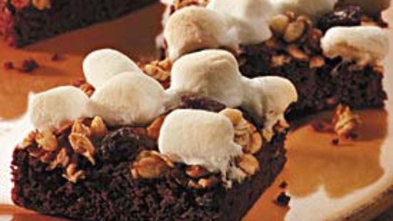 Marshmallow-Granola Brownies Recipe - BettyCrocker.com