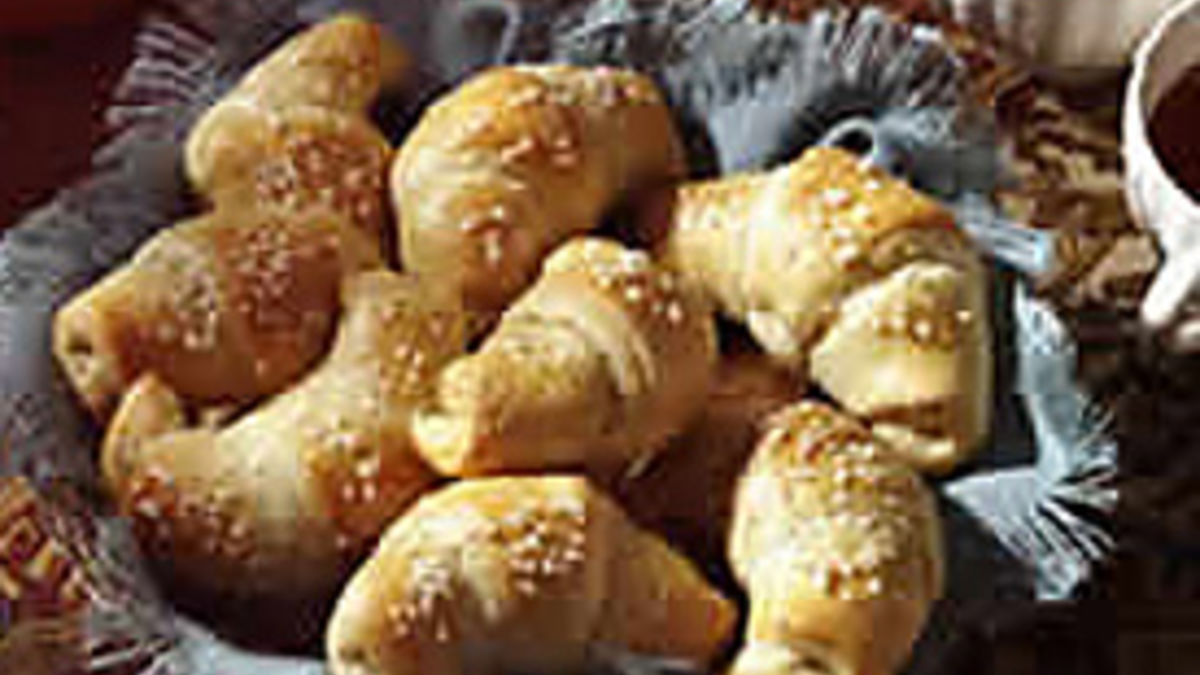 Glazed Pillsbury™ Reduced Fat Crescent Dinner Rolls
