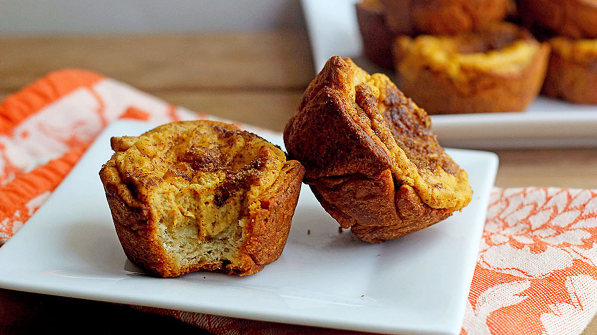 Pumpkin-Cream Cheese Muffins