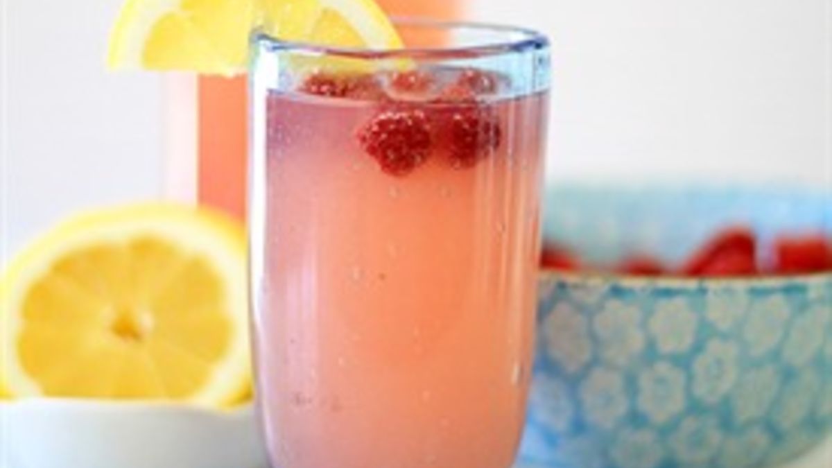 Sparkling Raspberry Lemonade