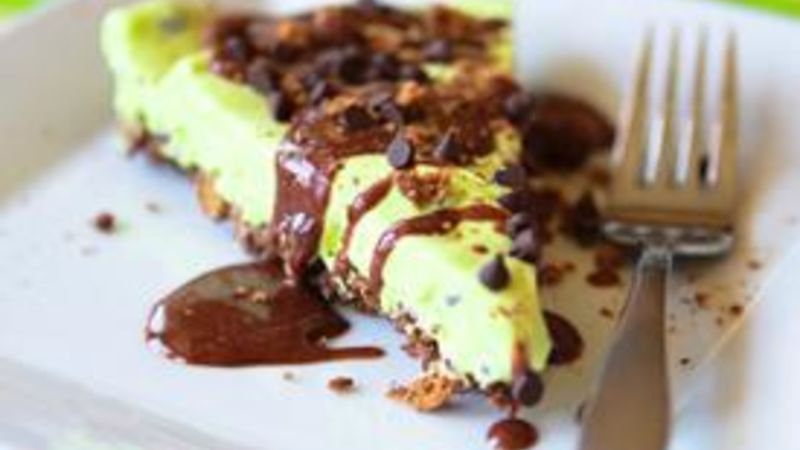 No-Bake Frozen Mint Tart Recipe - Tablespoon.com