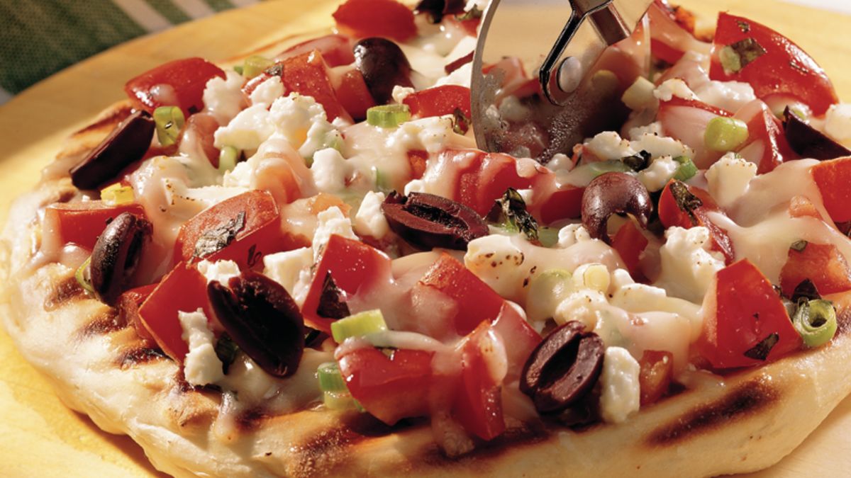 Grilled Greek Pizza
