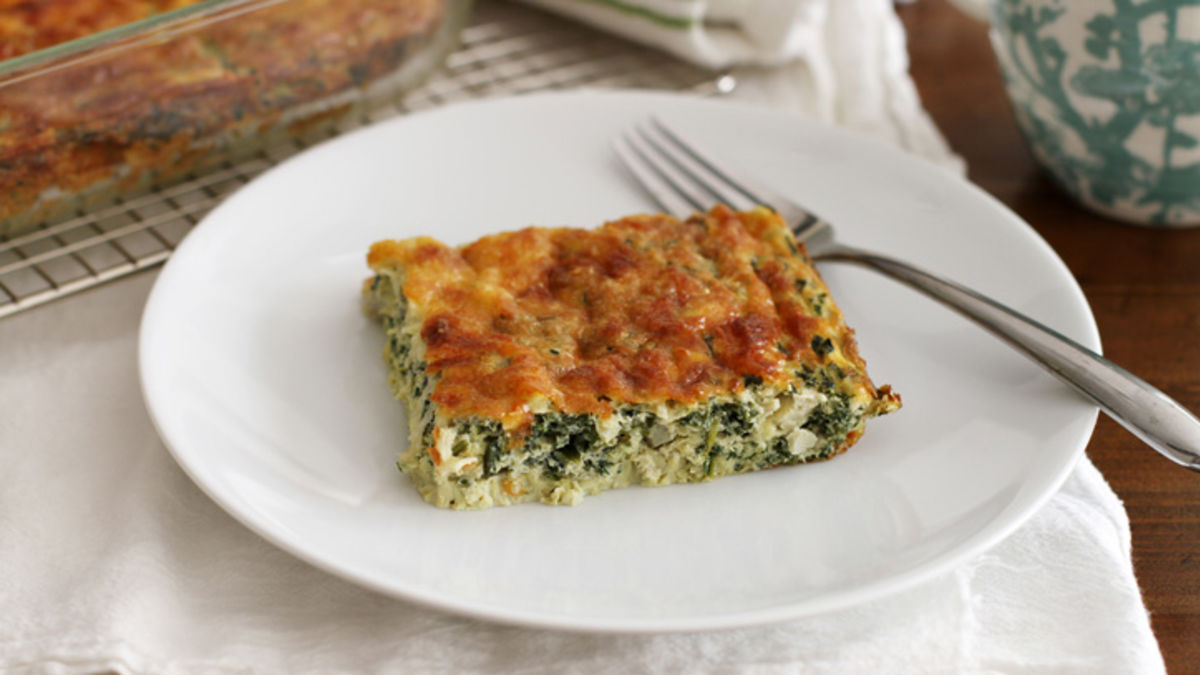 Cheesy Spinach-Artichoke Egg Bake
