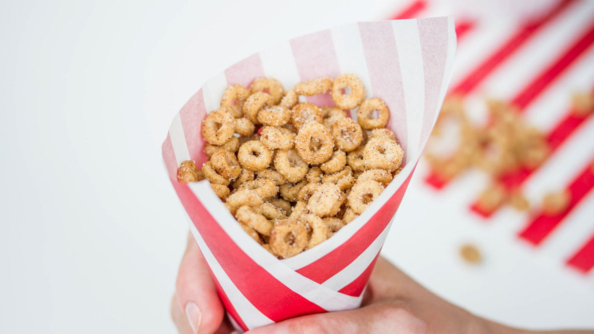 Mini Doughnut Hot Buttered Cheerios™