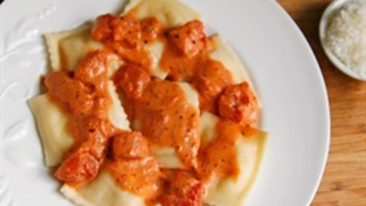 Fast Tomato Cream Sauce