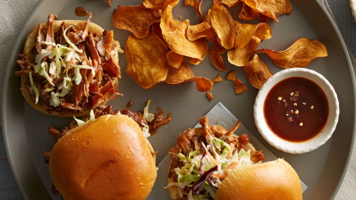 Slow-Cooker Pulled Pork Sandwiches