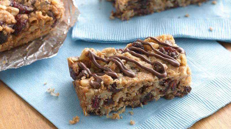 Chewy Oatmeal Raisin Breakfast Bars