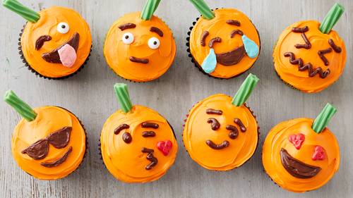 How to Make Pumpkin Emoji Cupcakes Video