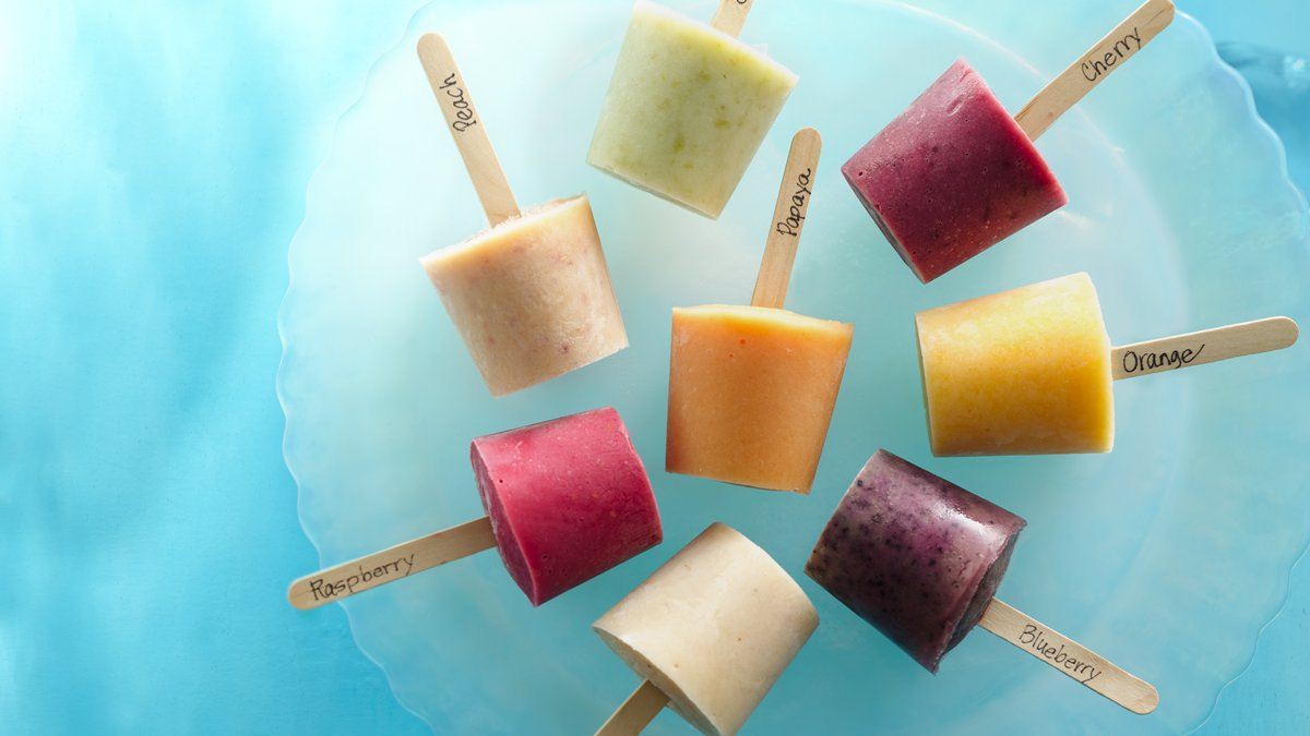 Fresh Fruit Frozen Yogurt Pops 