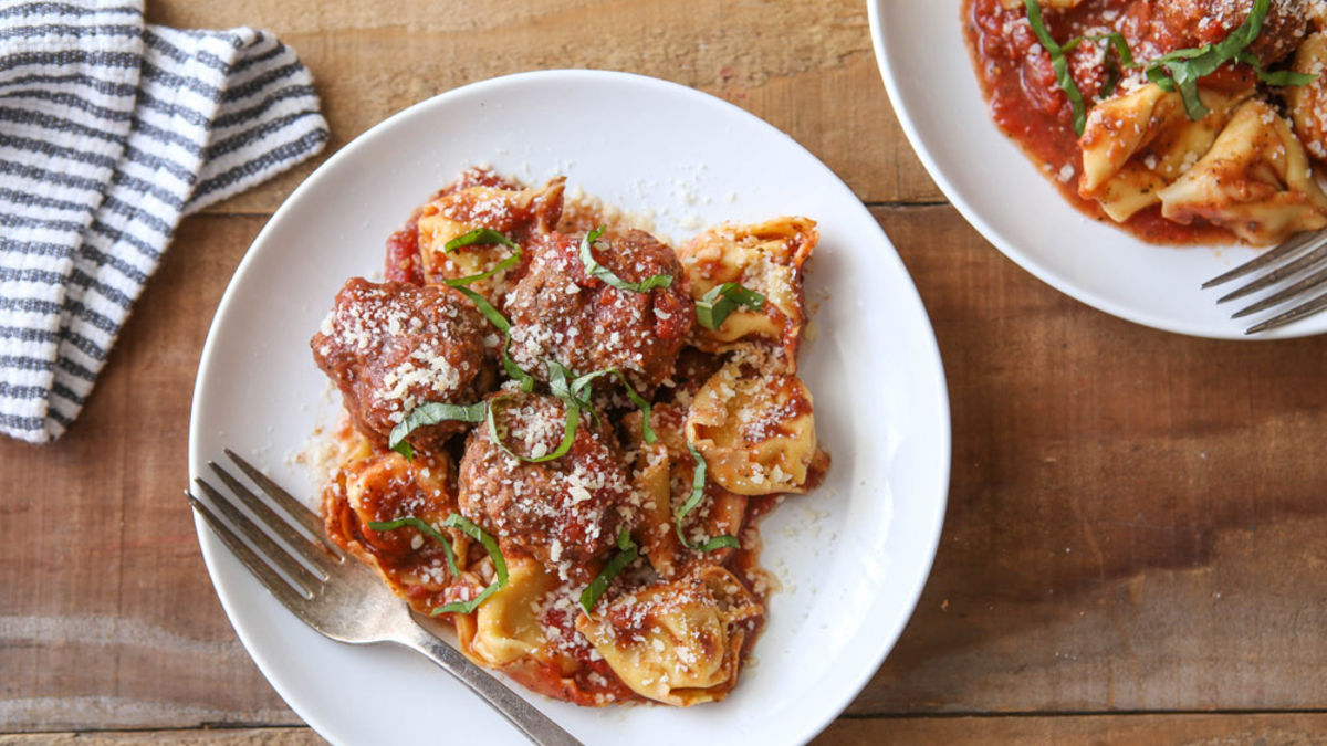 Slow-Cooker Meatballs and Tortellini