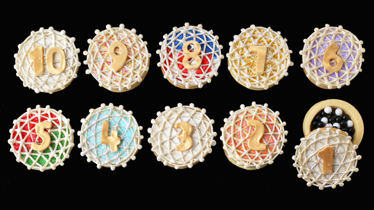 Ball Drop Piñata Cookies