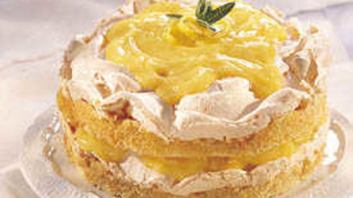 Lemon Meringue Cake