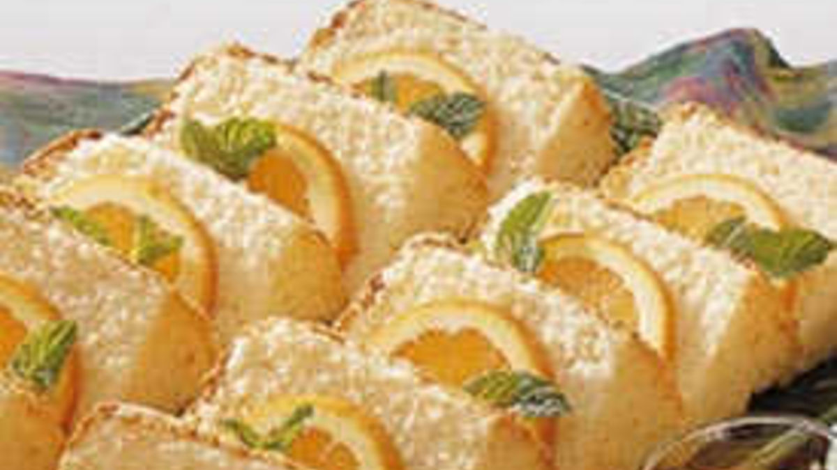 Fat-Free Orange Angel Cake with Toppings