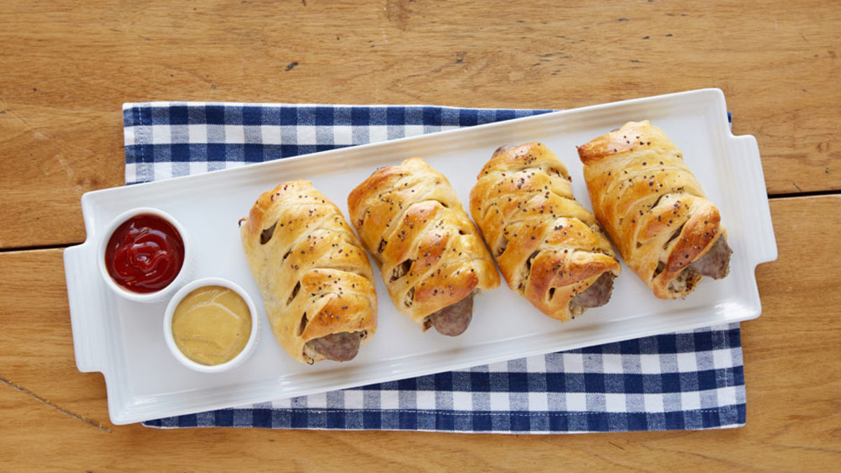 Bratwurst Crescent Dogs