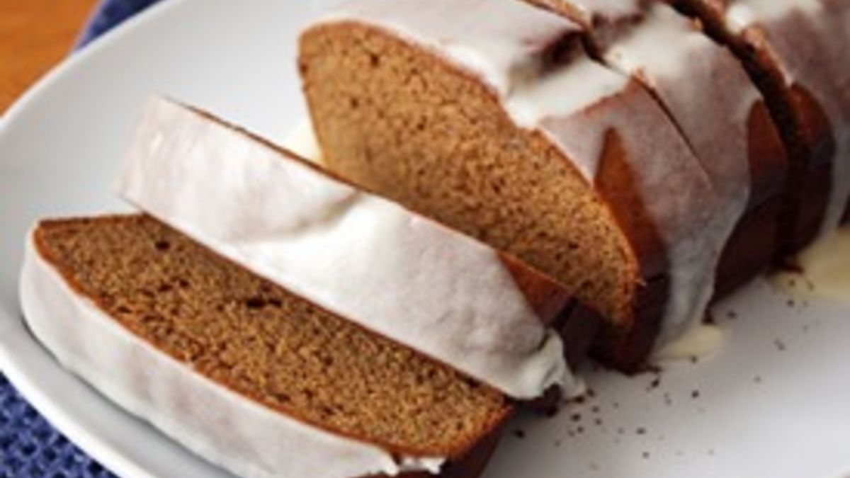 Banana Gingerbread with Icing