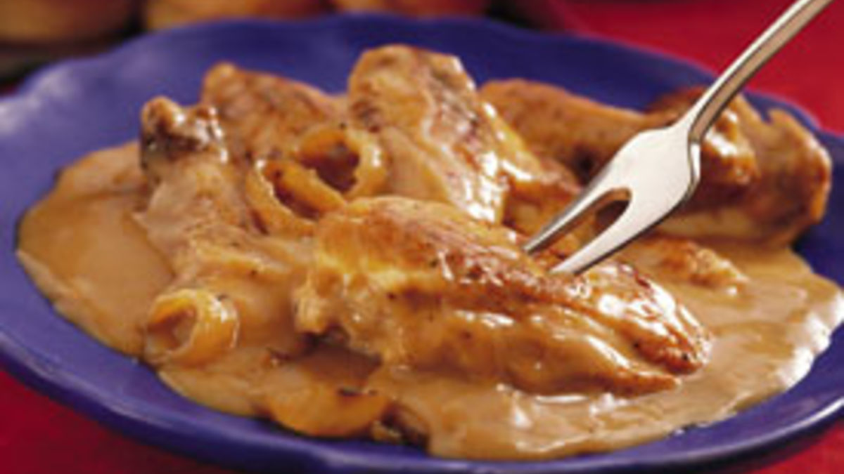 Lip Smackin' Smothered Chicken