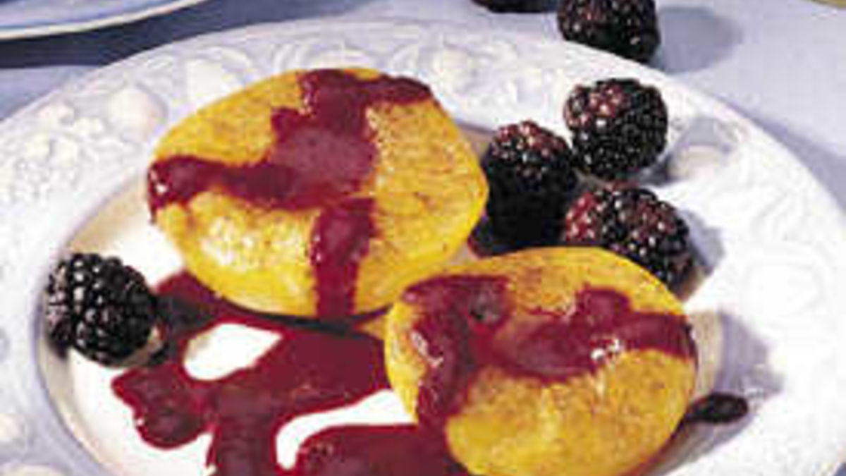 Broiled Peaches with Blackberry Sauce