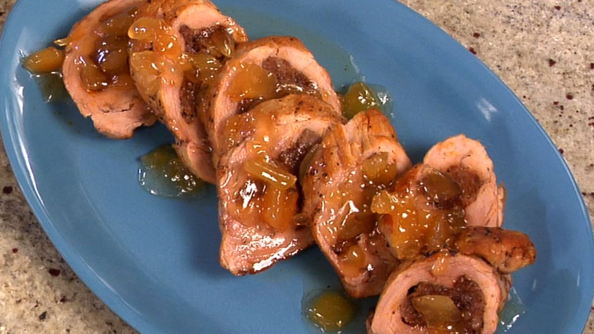 Chorizo-Stuffed Pork Tenderloin