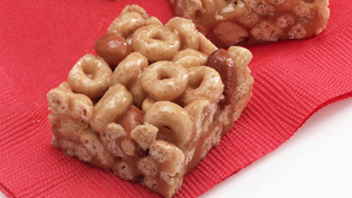 Gluten-Free Cheerios™ Honey-Peanut Cereal Bars