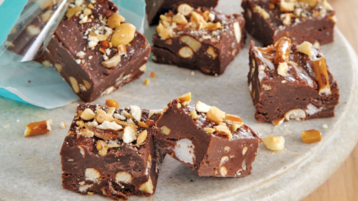 Sweet and Salty Microwave Fudge