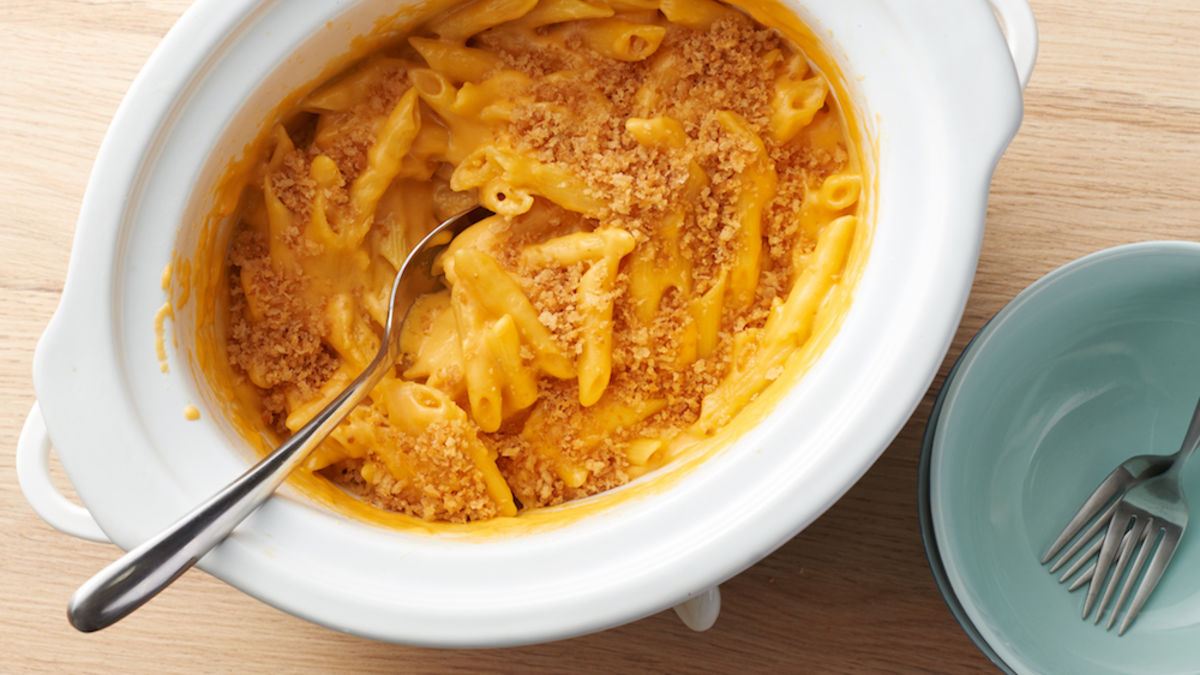 Slow-Cooker Extra-Cheesy Macaroni and Cheese
