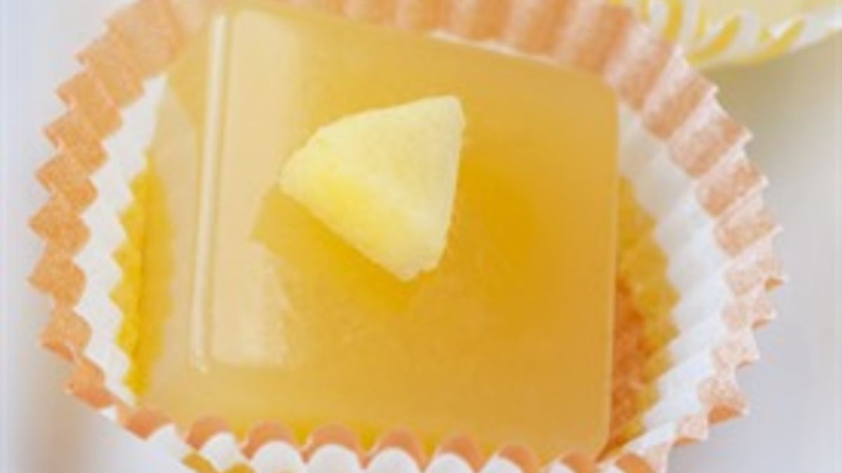 Mango Cosmopolitan Jello Shots