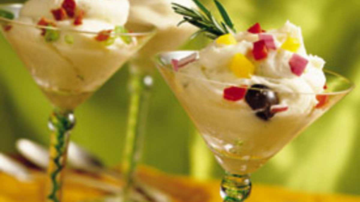 Roasted Garlic Mashed Potatoes with Toppings