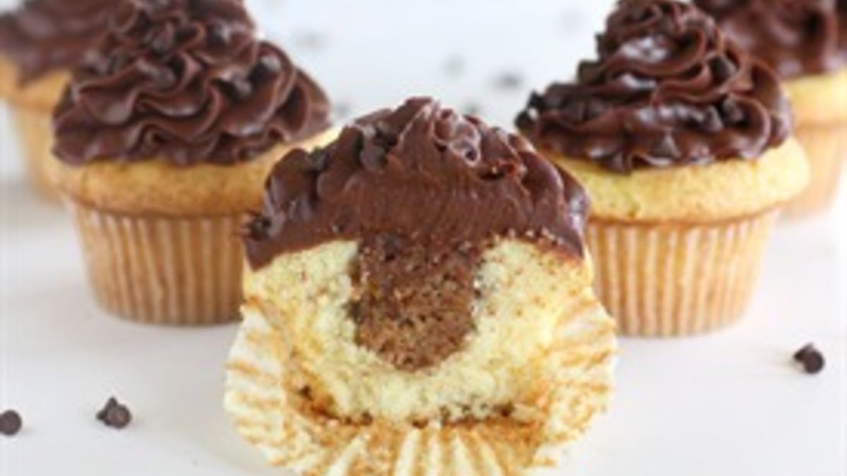 Almond Chocolate Chip Cookie Dough Cupcakes