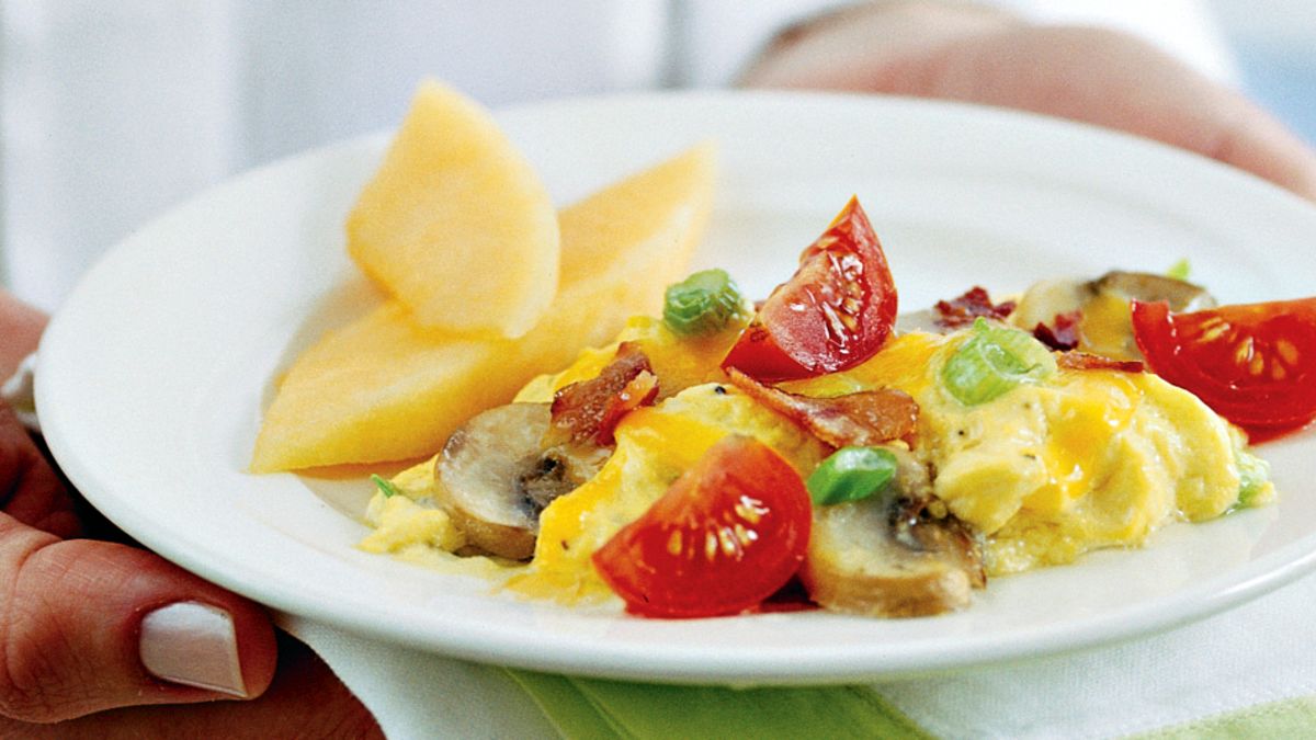 Skinny BMT Scrambled Eggs