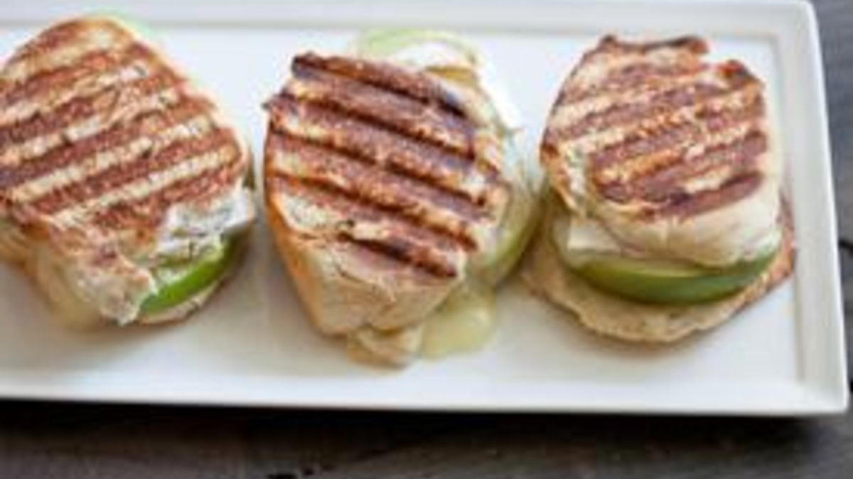 Grilled Onion, Apple and Brie Cheese Panini