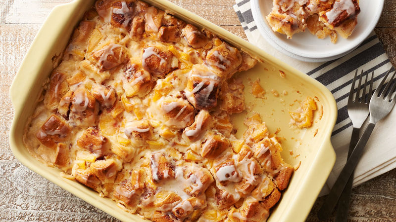 Cinnamon Roll-Peach Pie Breakfast Casserole