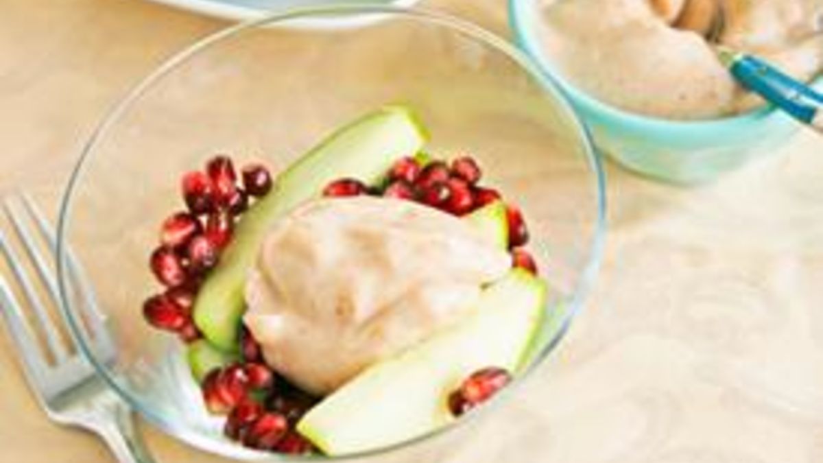 Autumn Fruit with Spiced Yogurt Topping