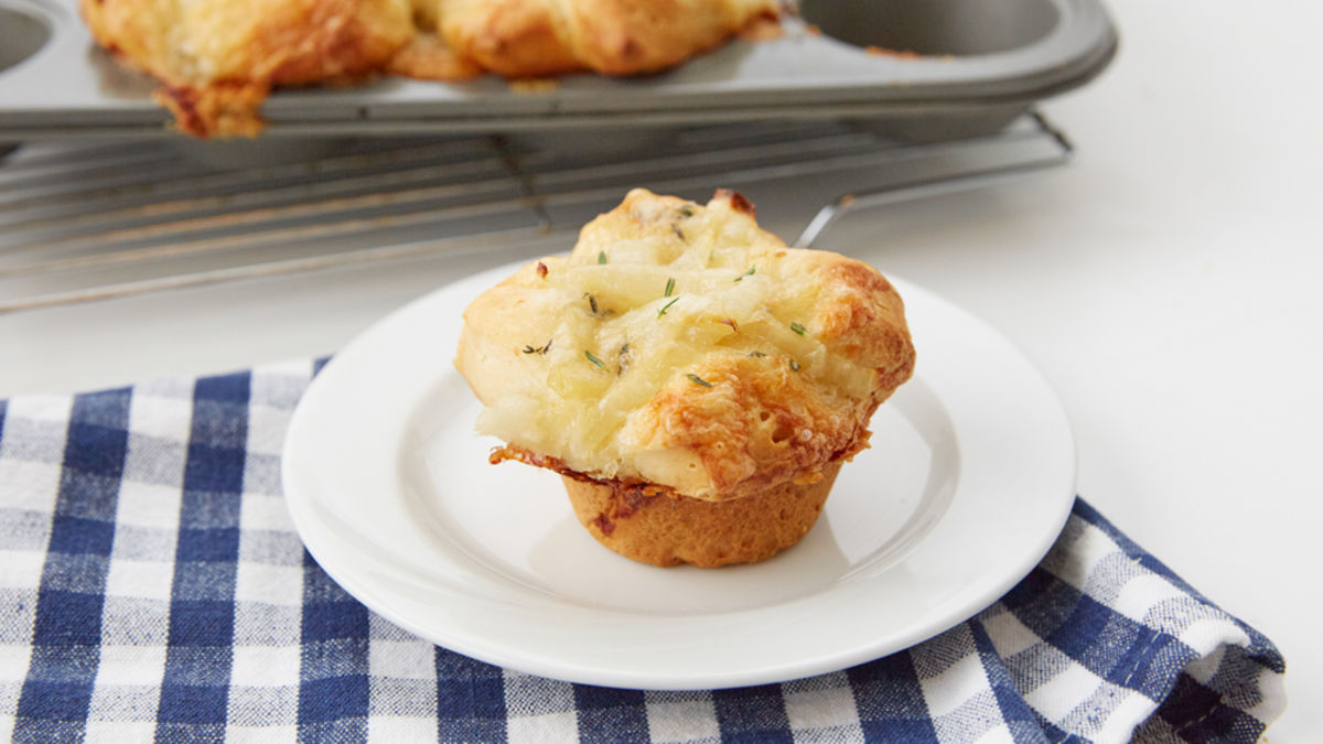 Mini French Onion Monkey Breads