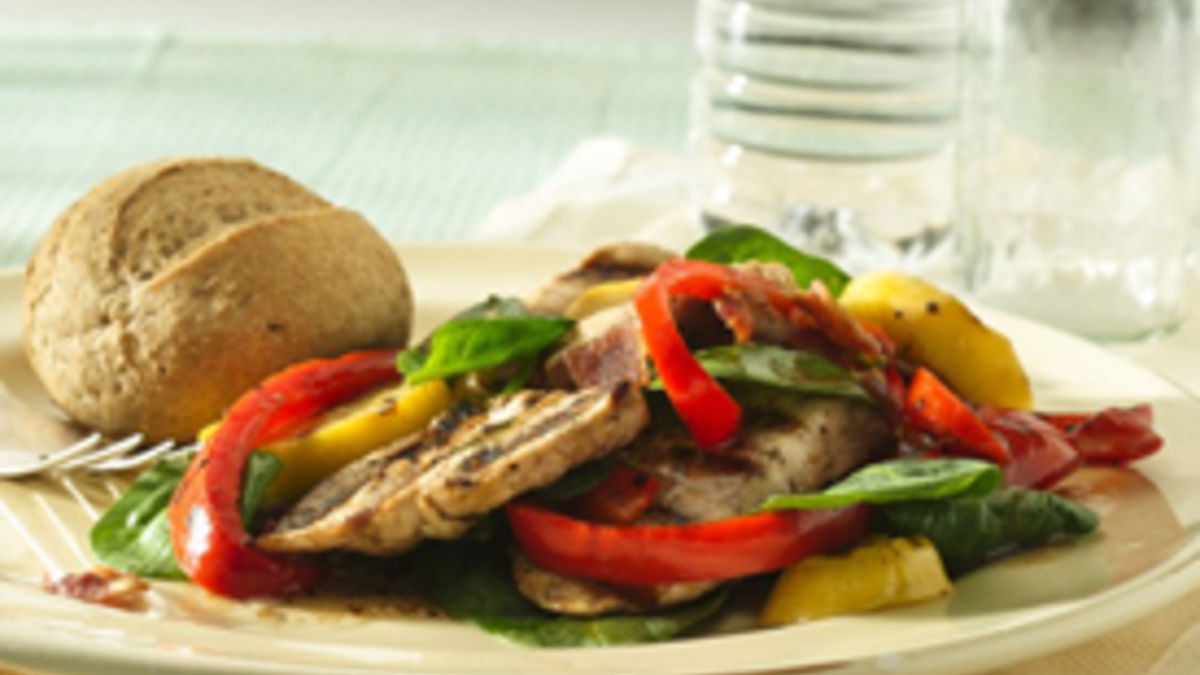 Grilled Turkey-Spinach Salad